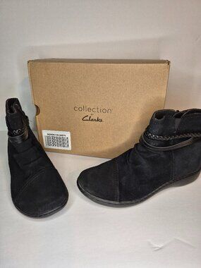 Clarks Women's Cora Braid Boot Black Suede size 9 Wide New in box never worn